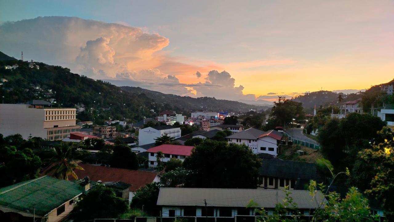 Marvel Hills Kandy Ngoại thất bức ảnh
