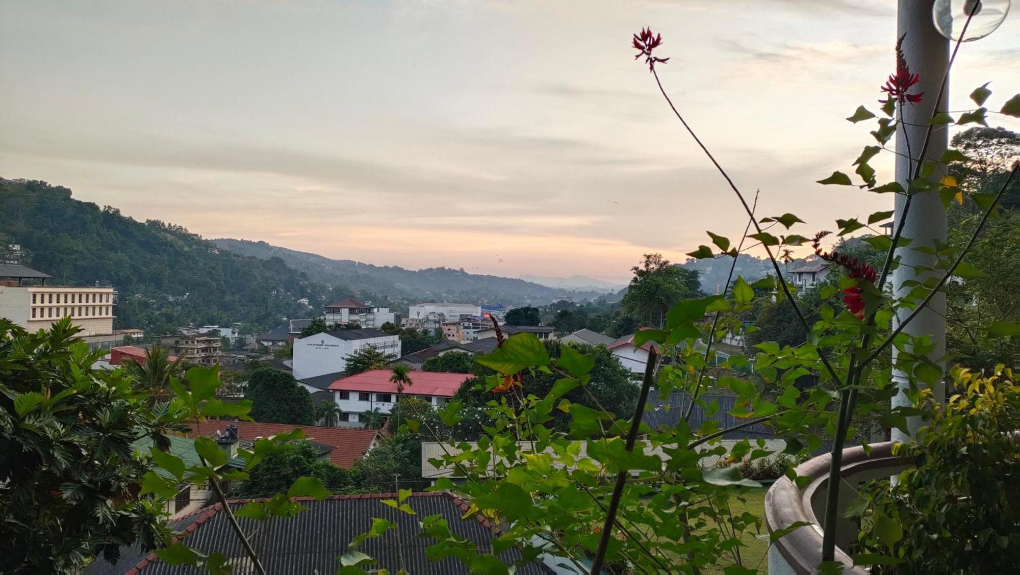 Marvel Hills Kandy Ngoại thất bức ảnh